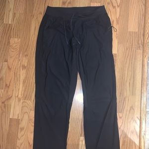 Men’s Lululemon black pants full length like new
